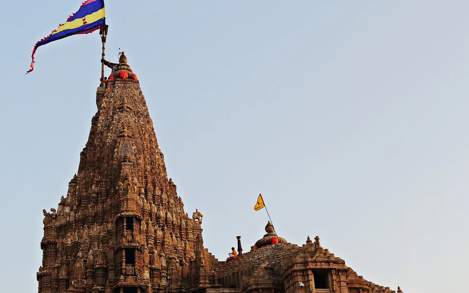 Dwarkadhish Temple, Dwarka Flag Hoisting